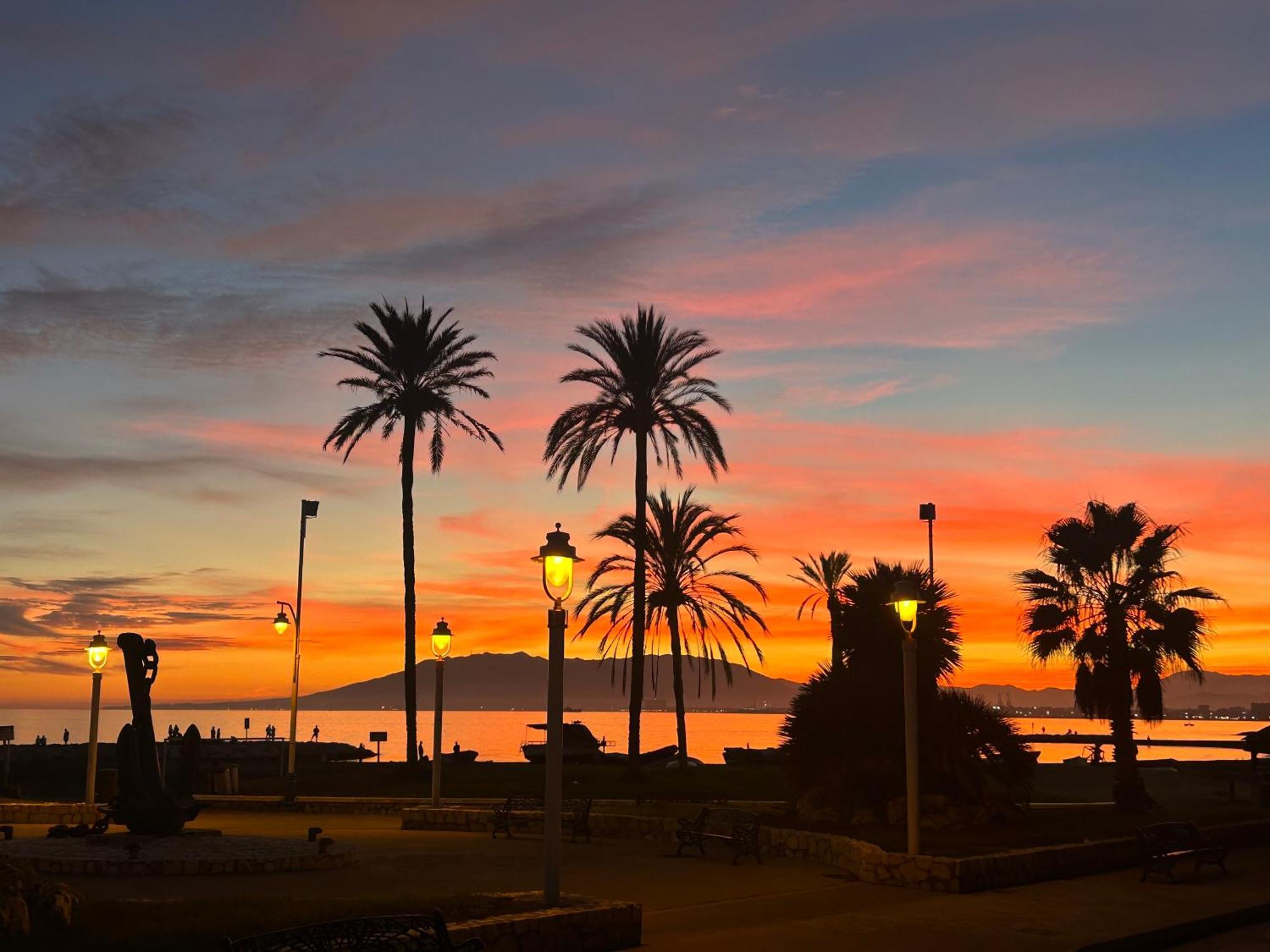 Marvellous Malaga Mediterranean And Mountain Views Екстериор снимка